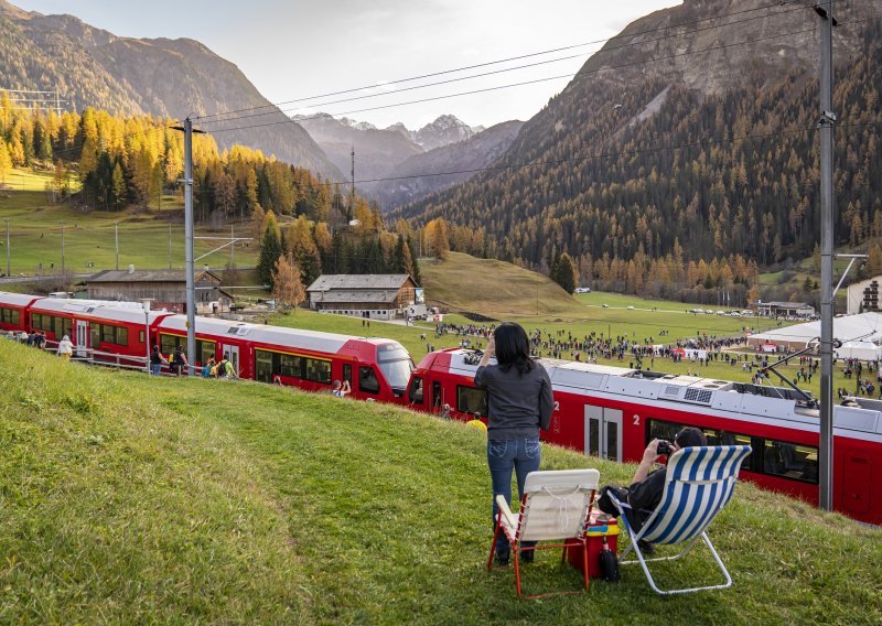 [VIDEO/FOTO] Zašto i kako je Švicarska izgradila vlak dug dva kilometra? 'Sedam strojovođa moralo je biti sinkronizirano svake sekunde'