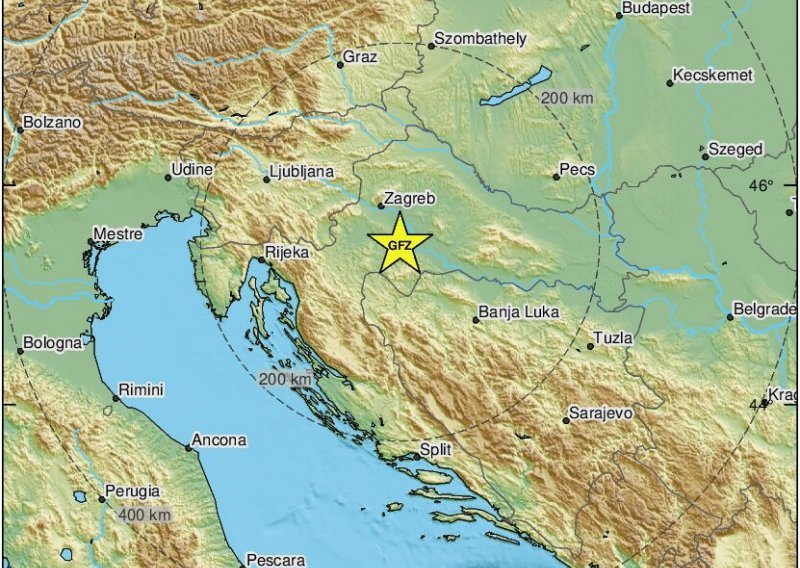 Jak potres prodrmao Baniju: Cijela kuća se tresla, krov zvecka, gromoglasan zvuk. Užas