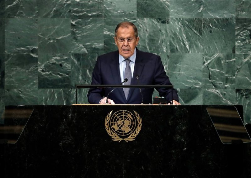 Lavrov poziva UN da pomogne izvozu ruske hrane