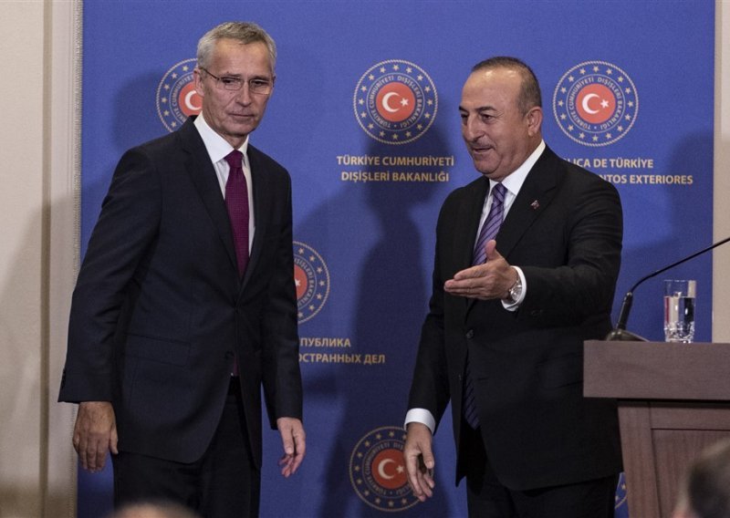 Šef NATO-a pozvao Tursku da ratificira članstvo Švedske i Finske, Ankara još suzdržana