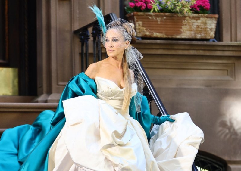 Modno iznenađenje sa seta hit serije: Carrie Bradshaw udahnula novi život kultnoj vjenčanici