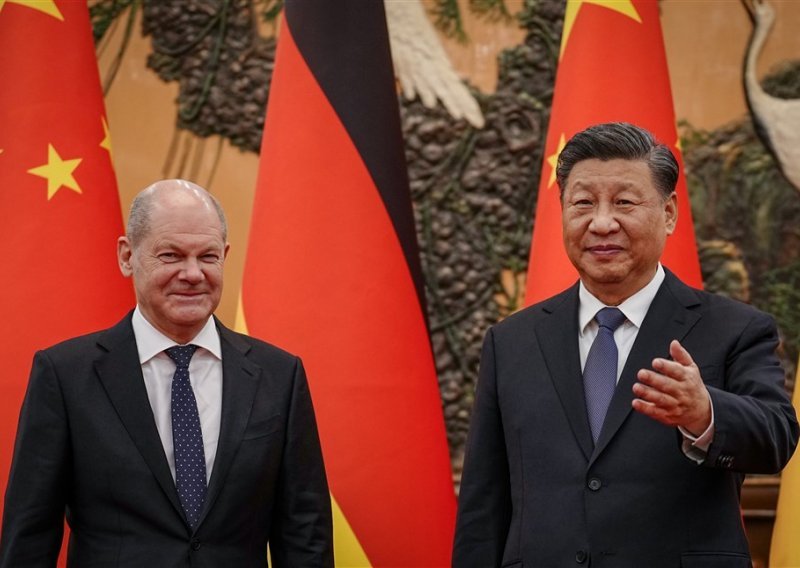[FOTO] Scholz poručio Xiju: 'Uvjerite Rusiju da prekine rat u Ukrajini, Kina kao velika sila ima odgovornost to učiniti'
