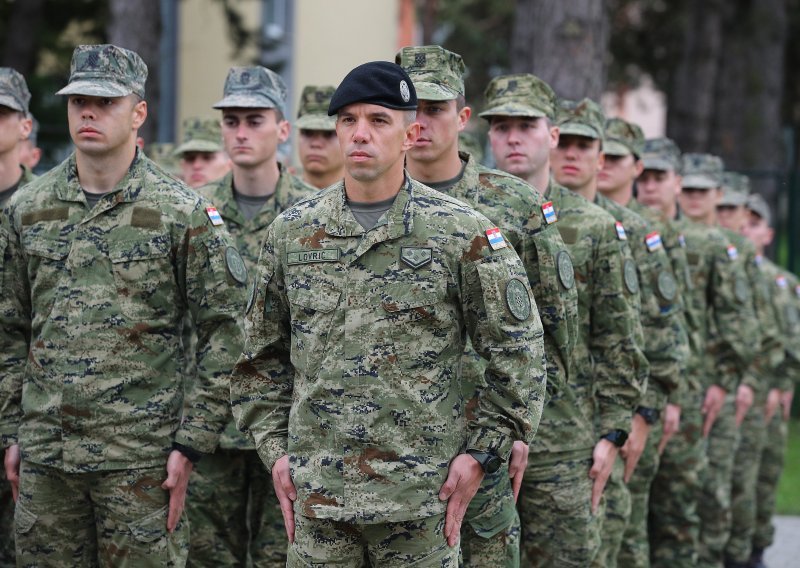 [FOTO] Obilježena 32. godišnjica ustrojavanja 1. gardijske brigade Tigrovi