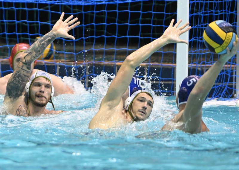 Vaterpolisti Jadrana izborili nastup u Ligi prvaka; i u uzvratu su pokazali Rumunjima tko je gazda u bazenu