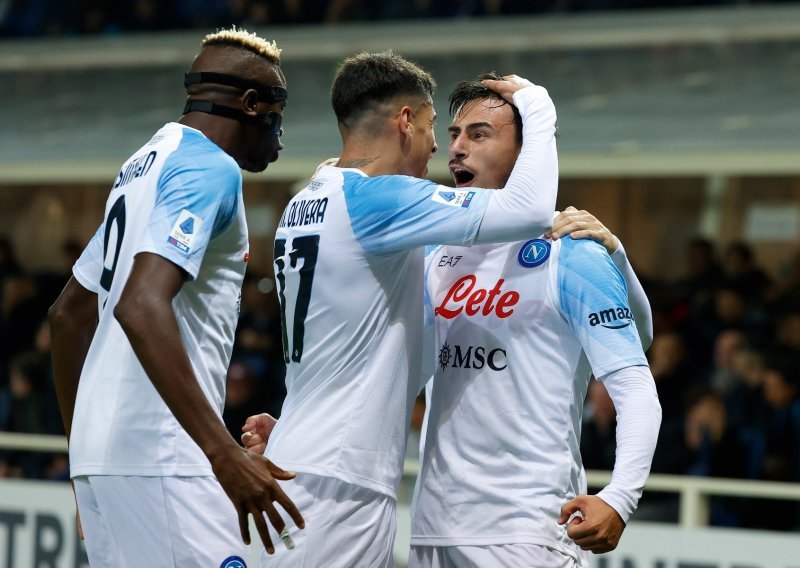 Napoli prošao neugodno gostovanje u Bergamu te se učvrstio na vrhu Serie A