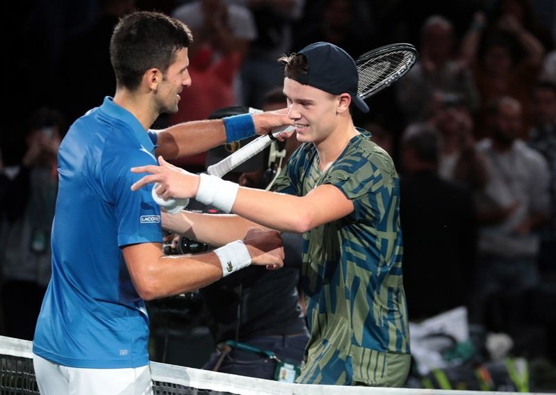 Senzacija u Parizu! Novak Đoković izgubio je finale Masters 1000 turnira, bolji je bio danski tinejdžer Holger Rune