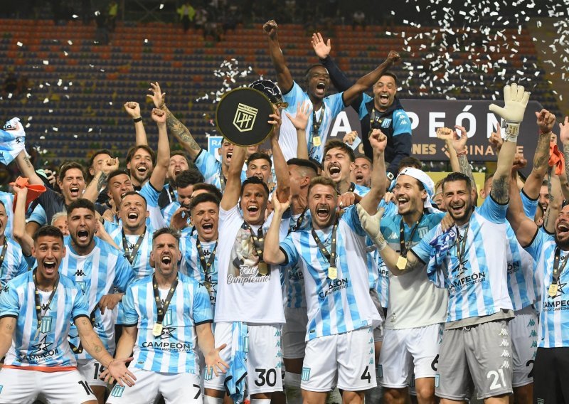 Čak 11 crvenih kartona u finalu Trofeja prvaka između argentinskih velikana