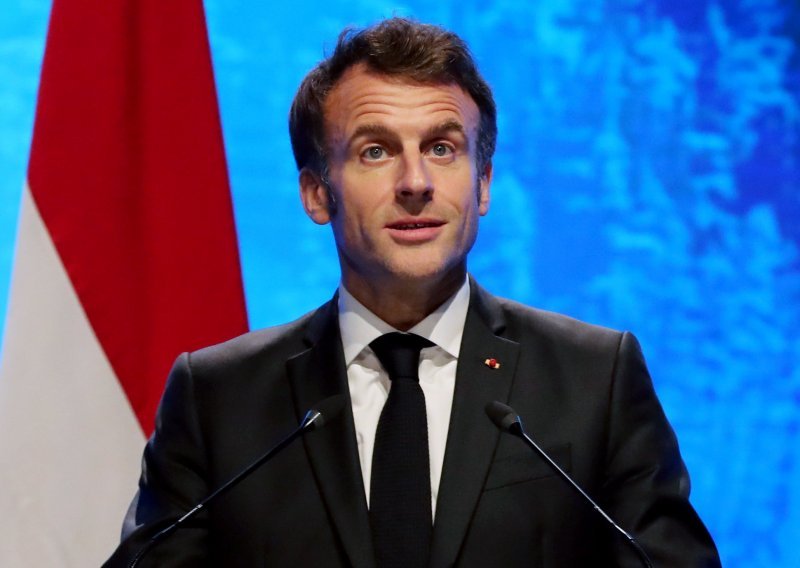 [FOTO] Macron u Šarm el-Šeiku pozvao svjetske čelnike na postizanje klimatske pravde