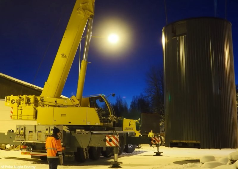 Finci pronašli 'sveti gral' energetike? Pomoću jednog običnog materijala skladište energiju iz solarnih panela i vjetroelektrana