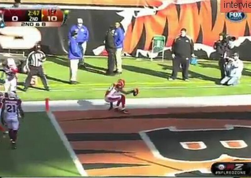 Pogledajte nevjerojatni salto za touchdown