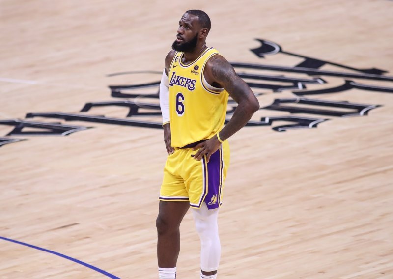 Panika u Lakersima; izgledaju očajno i još se ozlijedio LeBron James; solidna večer Hrvata