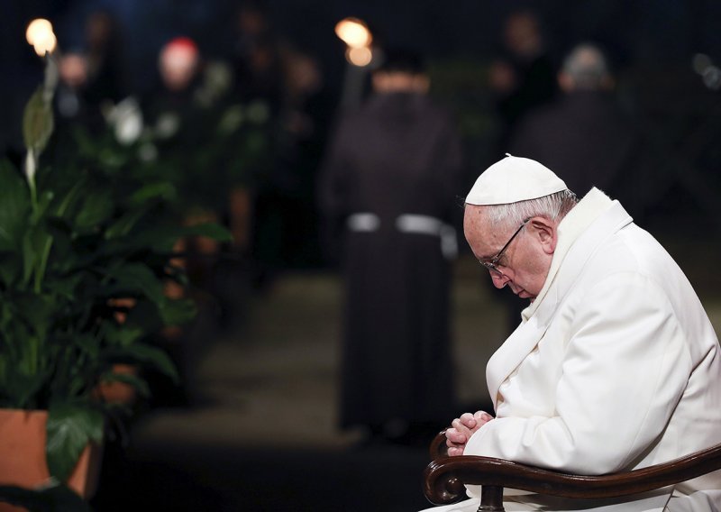 Papa u zajedničkoj molitvi s anglikanskim poglavarom, prvi put u 500 godina