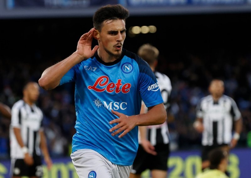 Napoli s 11 bodova prednosti čeka susrete Lazija i Juventusa. Protiv Udinesea su lideri spašavali pobjedu nakon 3-0