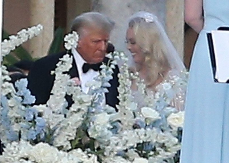 Najmlađa Trumpova kći zablistala u vjenčanici o kakvoj maštaju mnoge; pogledajte kreaciju Elia Saaba iz svih kutova