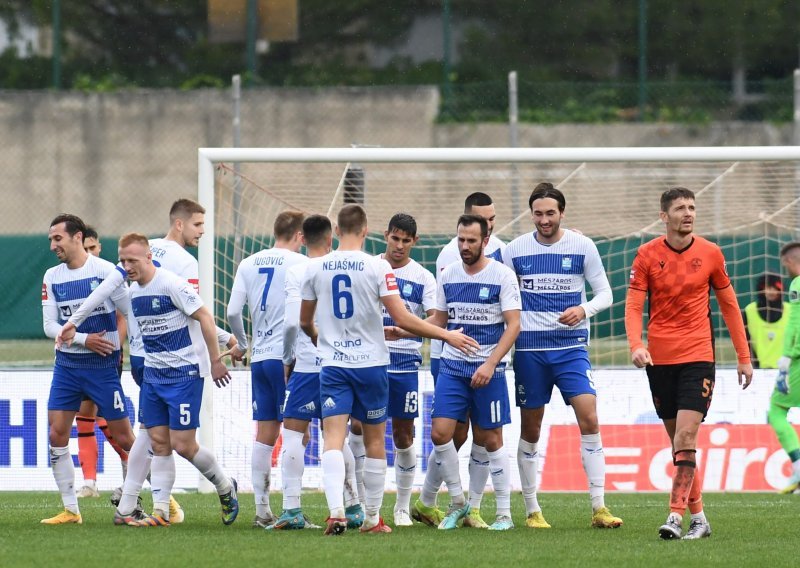 [VIDEO/FOTO] Pogledajte kako je mladi napadač Osijeka Beljo u tri minute zabio dva gola Šibeniku i osigurao im novu pobjedu