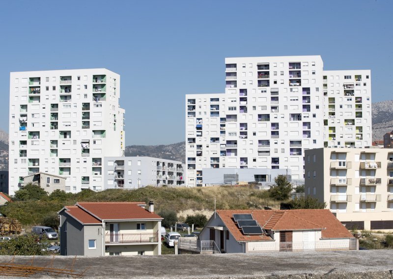 Sve više ljudi zbog inflacije ulaže u nekretnine: Plaćaju u kešu, a ispaštaju oni kojima stan doista treba