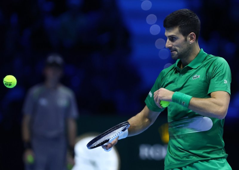 Novak Đoković na Finalsu u Torinu krenuo pobjedom; i dalje je 'crna mačka' za Stefanosa Tsitsipasa