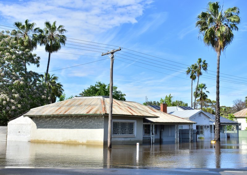 Poplave pogodile jugoistok Australije, ljudi spašavani s krovova kuća