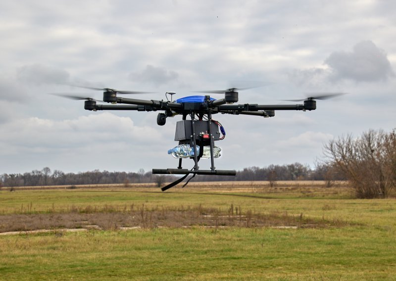 Skladište goriva napadnuto dronom duboko unutar ruskog teritorija