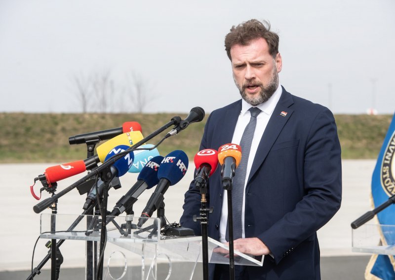 Banožić tvrdi da DORH vodi istragu o padu drona u Zagrebu; DORH: Nema istrage