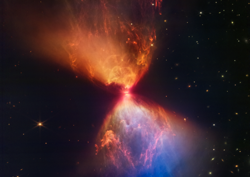 Teleskop James Webb snimio je kozmički pješčani sat iza čijeg se nastanka krije - novorođena zvijezda