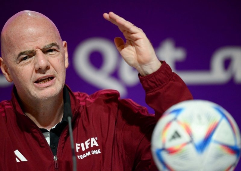 Ljutiti predsjednik Fife Gianni Infantino obračunao se s 'licemjerima': Danas sam i Arap i Afrikanac i migrant i invalid i gej...