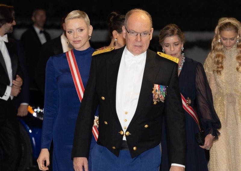 Princ Albert progovorio o zdravstvenom stanju princeze Charlene, a ona još uvijek nije posve dobro