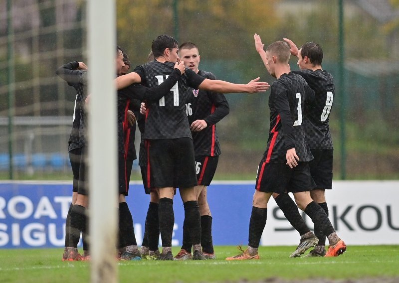 [VIDEO/FOTO] Mladi Vatreni riješili pitanje pobjednika u prvom poluvremenu! Pogledajte kako su napunili gol Izraela