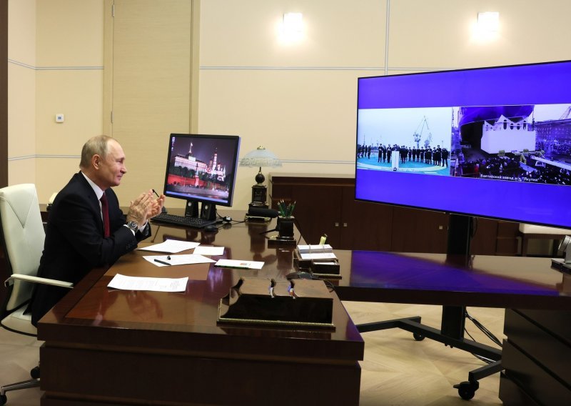 [FOTO] Putin pustio u promet dva ledolomca na nuklearni pogon: Popunjavaju domaću flotu, osnažuju ruski status velike arktičke sile
