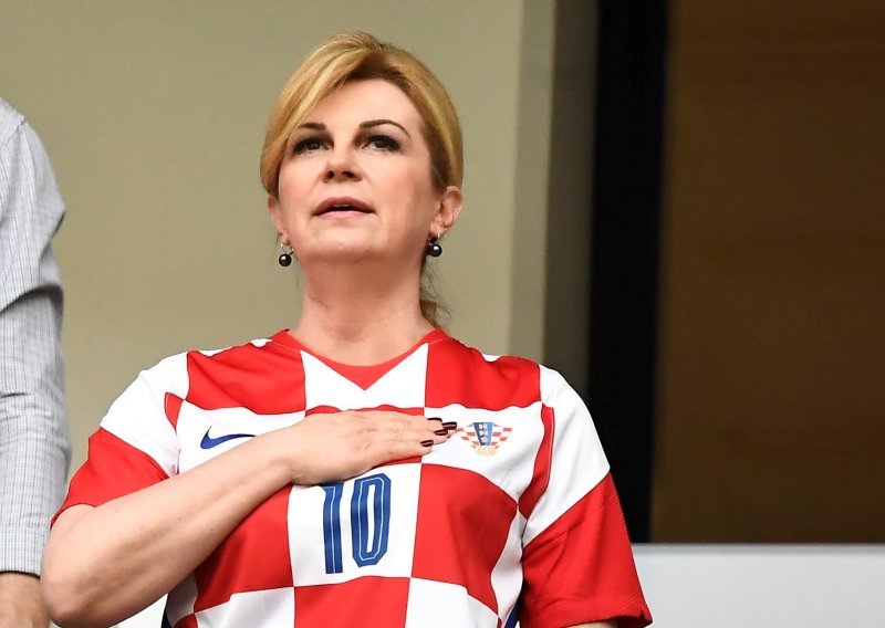 Kolinda Grabar-Kitarović navija i poručuje: 'Svim srcem uz Vatrene'