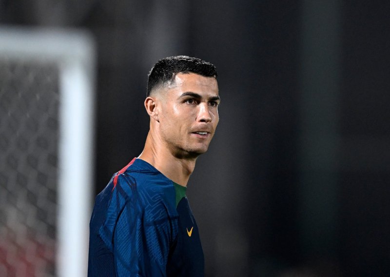 Cristiano Ronaldo uoči utakmice Portugala na SP-u doživljava udarac za udarcem; kažnjeno nasilno ponašanje