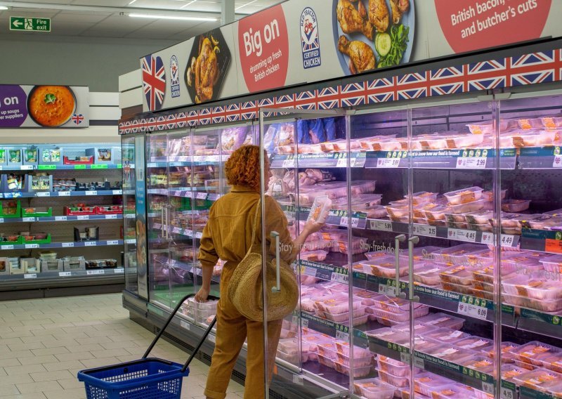 Hrana i energija iznova raspirile inflaciju u Britaniji
