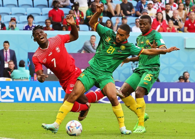 [FOTO] Švicarska otvorila SP bitnom pobjedom protiv neugodnog Kameruna! Embolo početkom drugog poluvremena zabio i donio tri boda