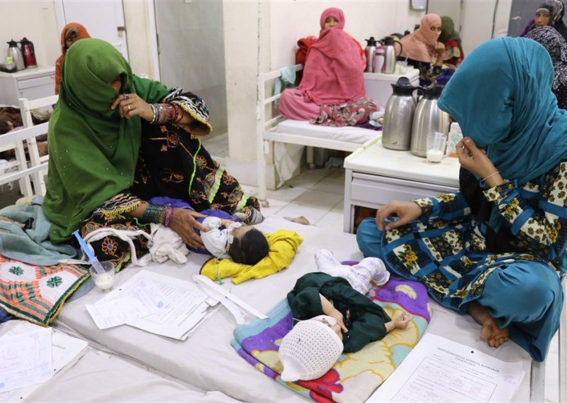 Humanitarna katastrofa u Afganistanu, roditelji gladnoj djeci daju lijekove, prodaju organe: 'Sada smo prisiljeni prodati svoju dvogodišnju kćer'