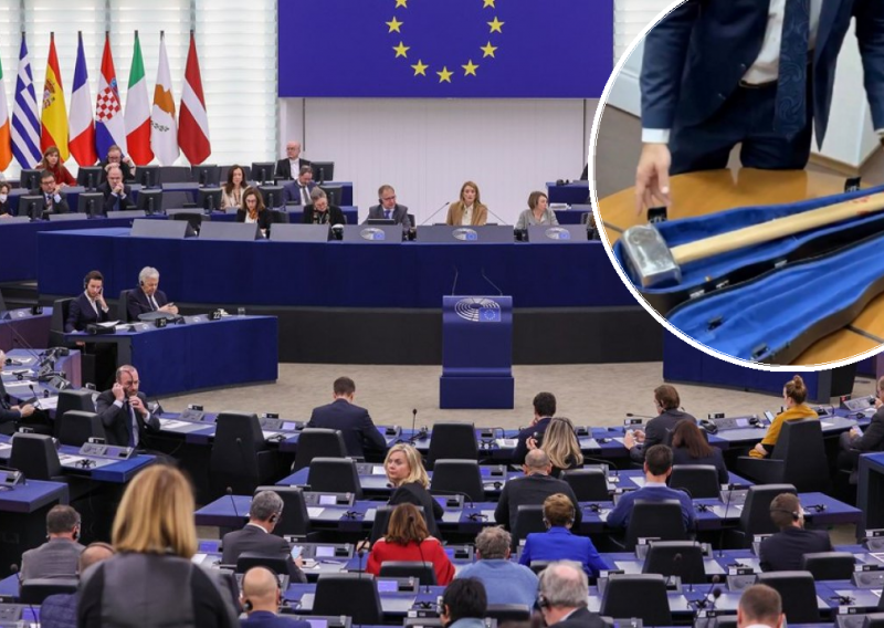 [FOTO/VIDEO] Šef ruske paravojske Wagner u Europski parlament poslao krvavi malj, zapakirao ga je u kutiju za violinu