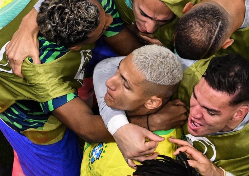 [FOTO] Brazil otvorio SP uvjerljivom pobjedom! Srbija se dobro držala prvo poluvrijeme, ali Richarlison je u nastavku zabio za bitna tri boda na početku prvenstva