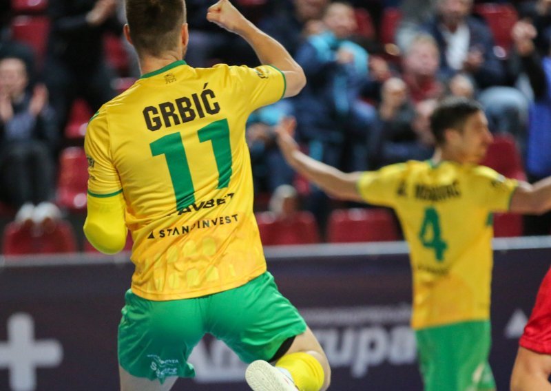 [VIDEO/FOTO] Uvjerljiva pobjeda Futsal Pule za ostanak u igri za plasman na Final Four Lige prvaka, Novo Vrijeme propustilo priliku