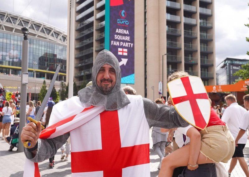 Fifa na 100 muka! Na SP u 2022. godini se mora baviti križarskim ratovima i viteškom odjećom. Rezultat svega - zabrane!