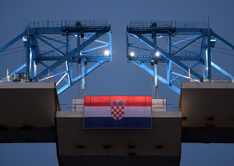 Hrvatsko gospodarstvo u trećem kvartalu poraslo 5,2 posto, tempo opravka usporava