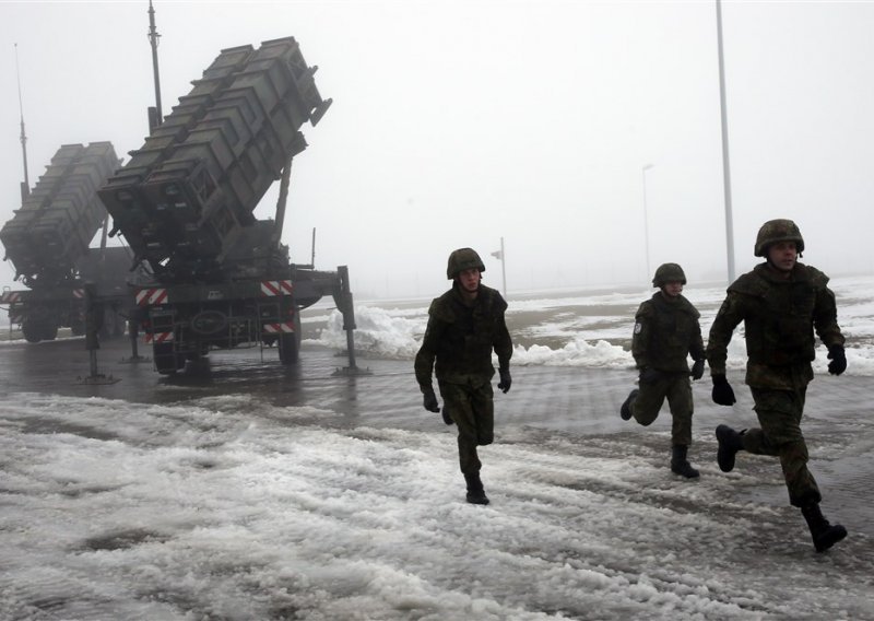 Stoltenberg: Pojedine članice same odlučuju hoće li slati rakete Patriot Ukrajini
