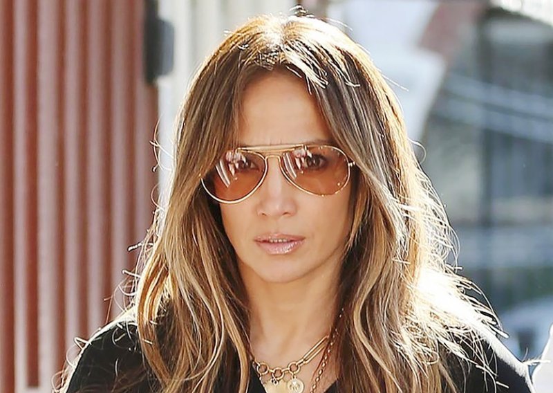 Glazbeni vremeplov: Jennifer Lopez prisjetila se starih hitova, ali i početka veze s Benom Affleckom