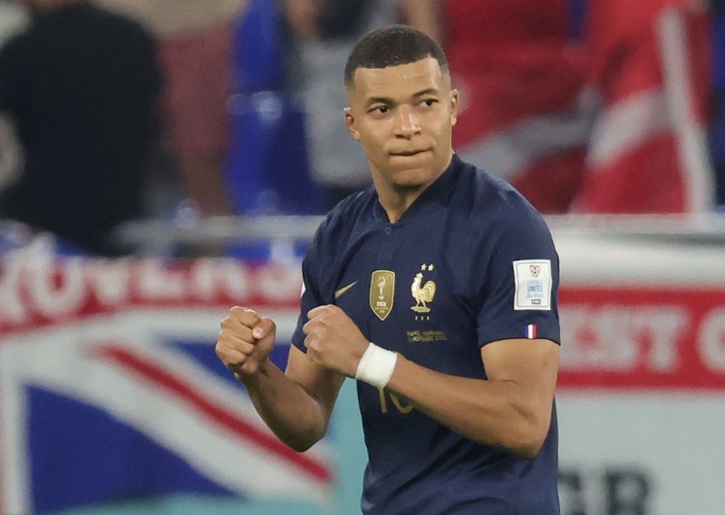 [FOTO] Francuska zasluženo pobijedila i osigurala drugi krug SP! Mbappe s dva gola srušio Dansku