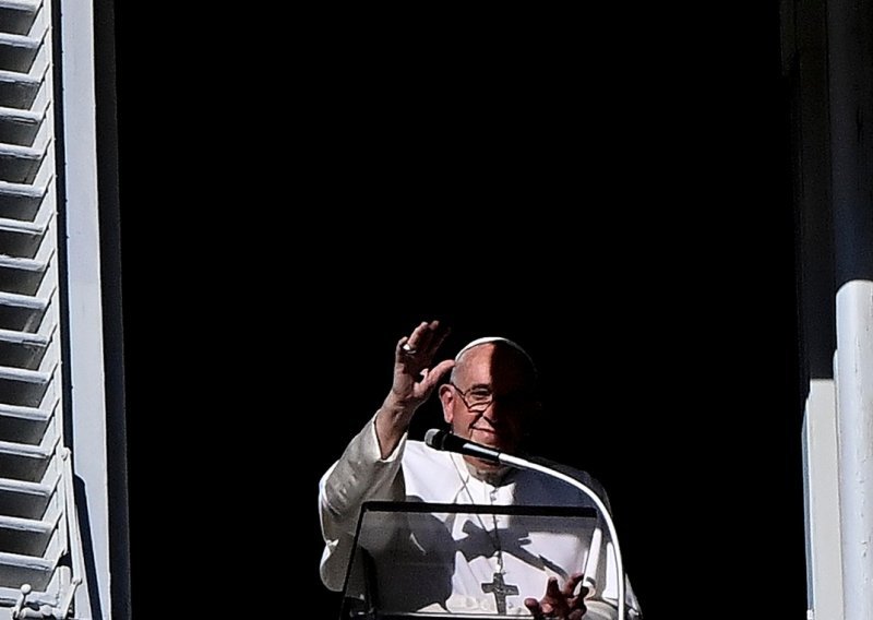Papa pozvao Izraelce i Palestince da se angažiraju na traženju dijaloga