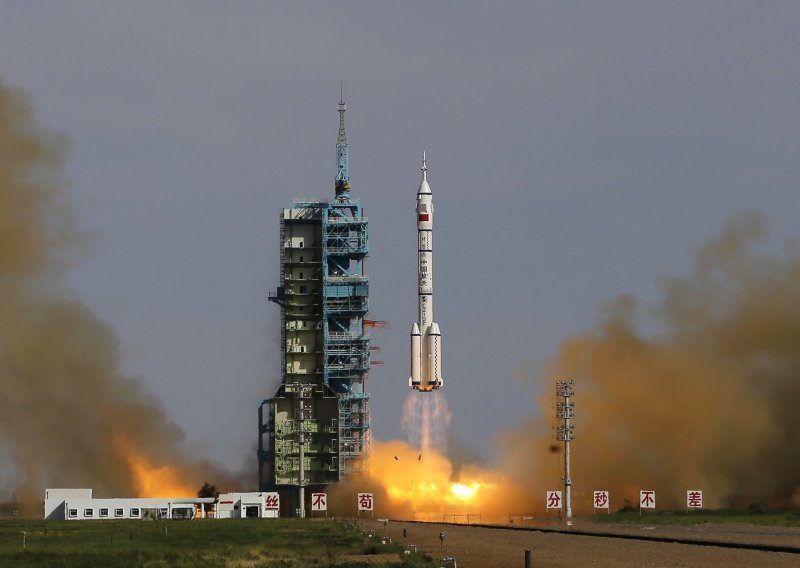 Kina šalje tri astronauta u letjelici Shenzhou-15 prema svojoj svemirskoj postaji