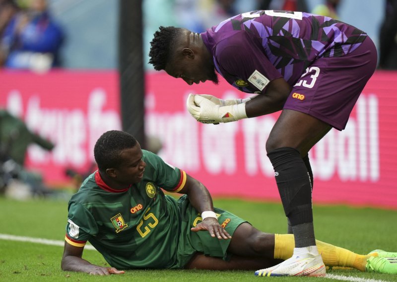 Utakmica između Srbije i Kameruna imala šokantnu uvertiru: Izbačen je iz reprezentacije!