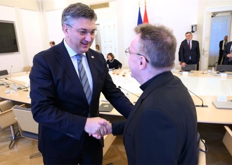 Sastali se biskupi i Plenković, razgovarali o mjerama za očuvanje standarda građana i o statusu Katoličkih škola