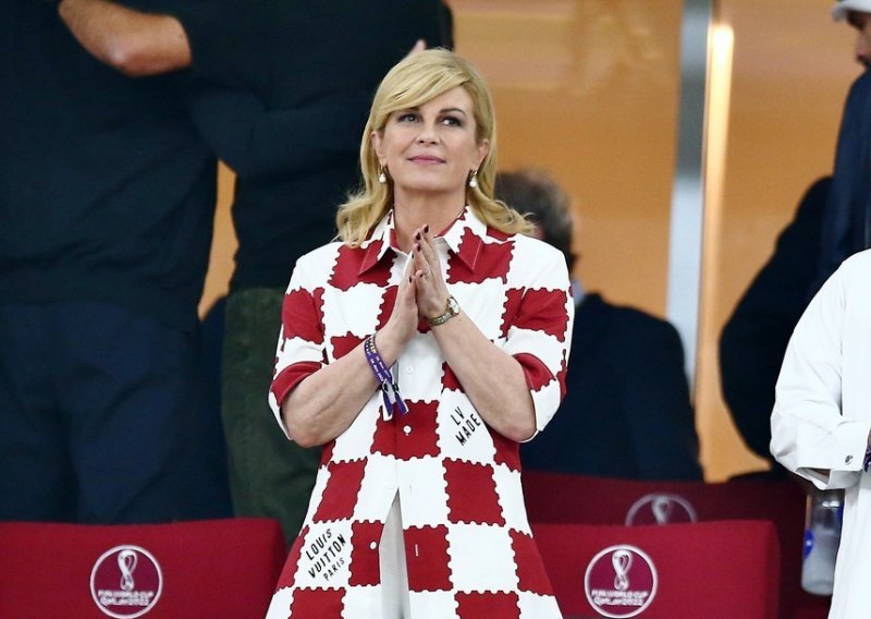 Košulja o kojoj se govori: Kolinda Grabar-Kitarović odala modnu počast preminulom dizajneru