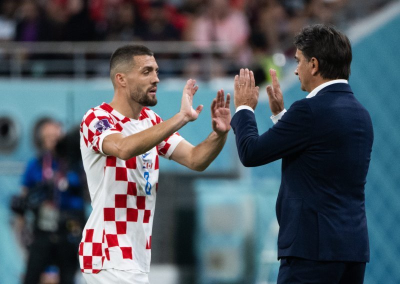 [FOTO] Zlatko Dalić i Mateo Kovačić najavili su utakmicu protiv Belgije: Čeka nas pravi rat, ali mi smo spremni!