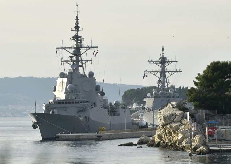 Američki razarač i španjolska fregata u posjetu Splitu i HRM-u