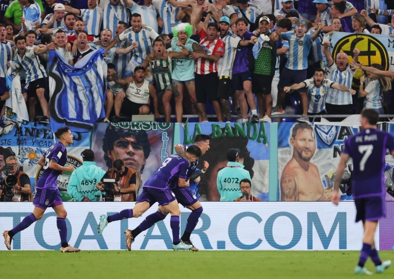 [FOTO] Kakav uzlet Argentine; Messi i društvo pobijedili Poljake te s prvog mjesta idu u okršaj s Australijom